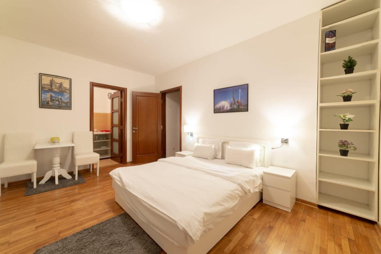 Apartment Royal City Belgrad Exteriör bild